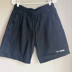 adidas Men’s Originals Black Twill Shorts L